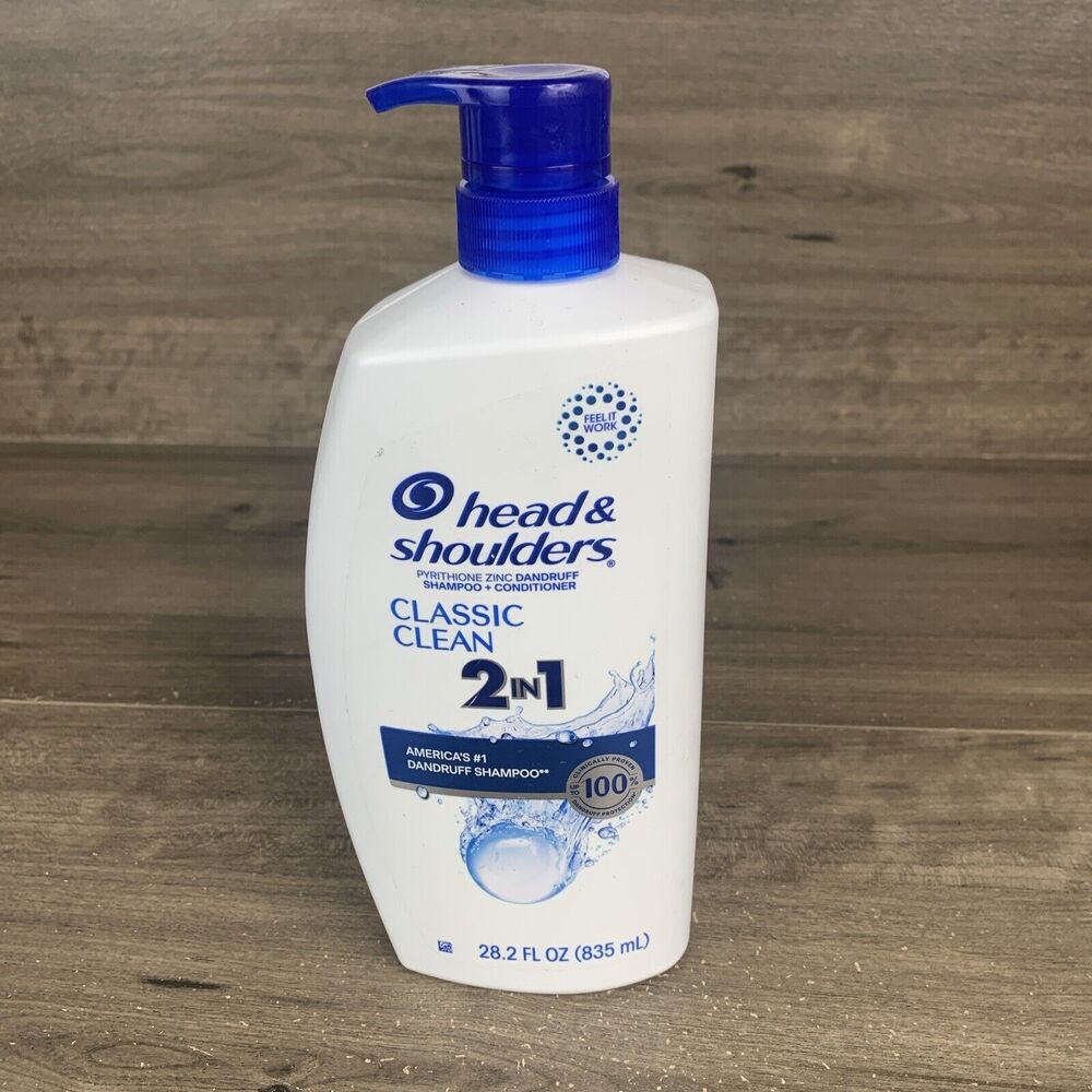 Head and Shoulders 2 in 1 Dandruff Shampoo and Conditioner, Anti-Dandruff 835 mL
